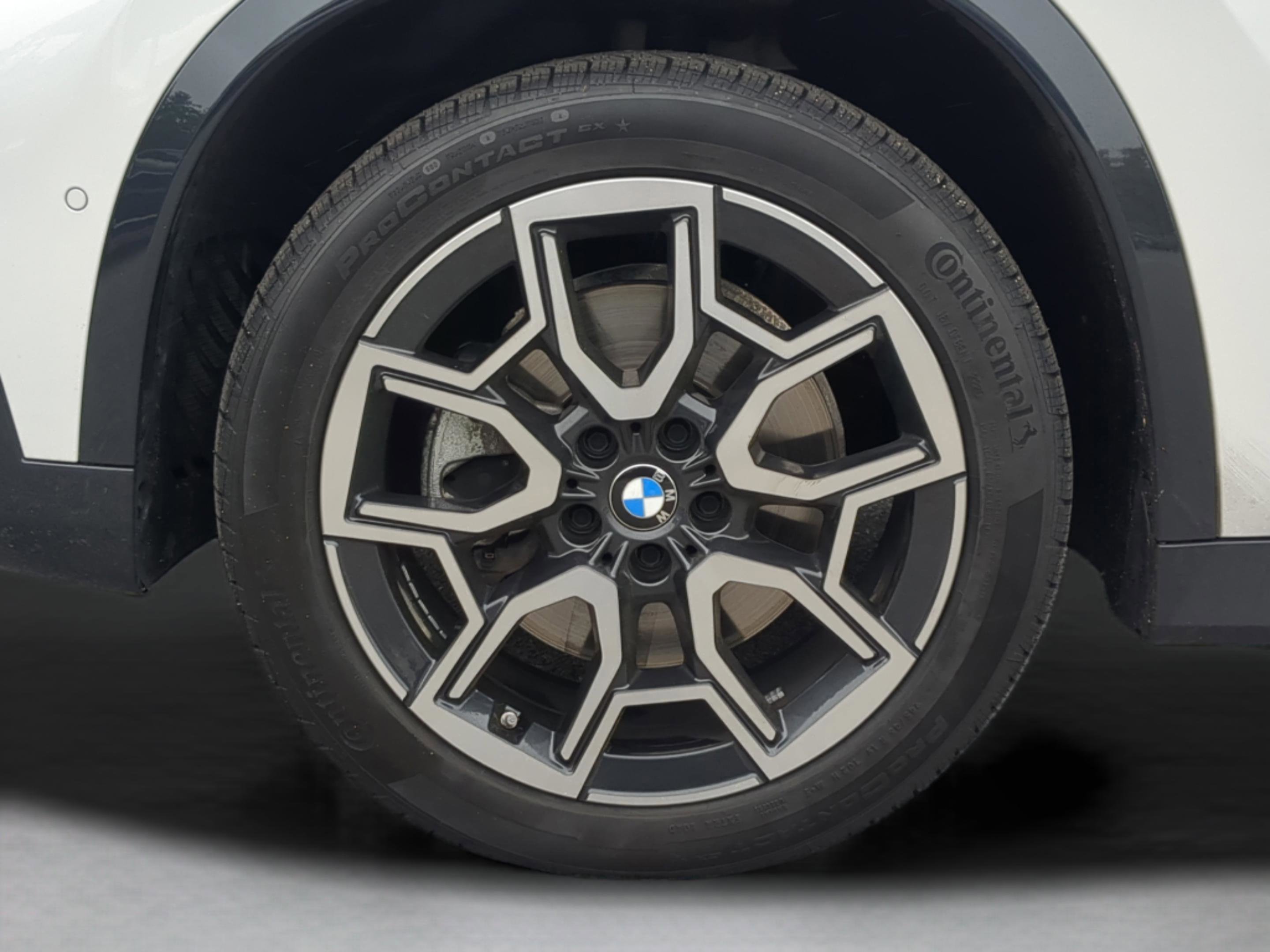 Used 2025 BMW X1 xDrive28i AWD/4WD image 36