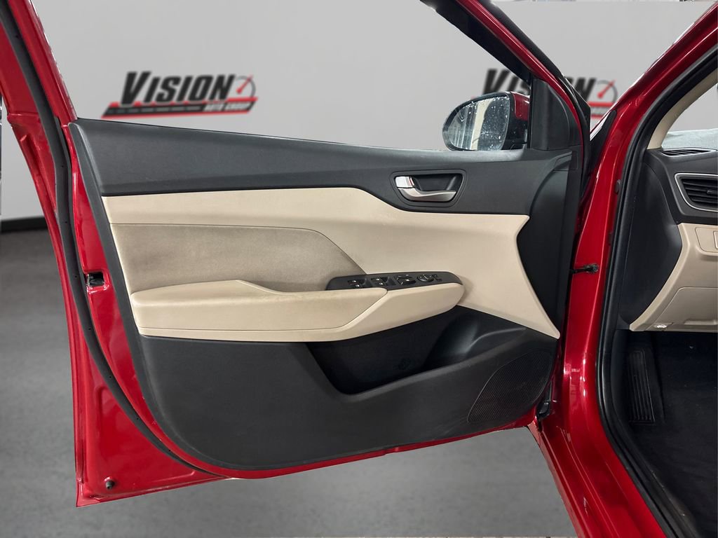 Used 2020 Hyundai Accent SE w/ Cargo Package image 23