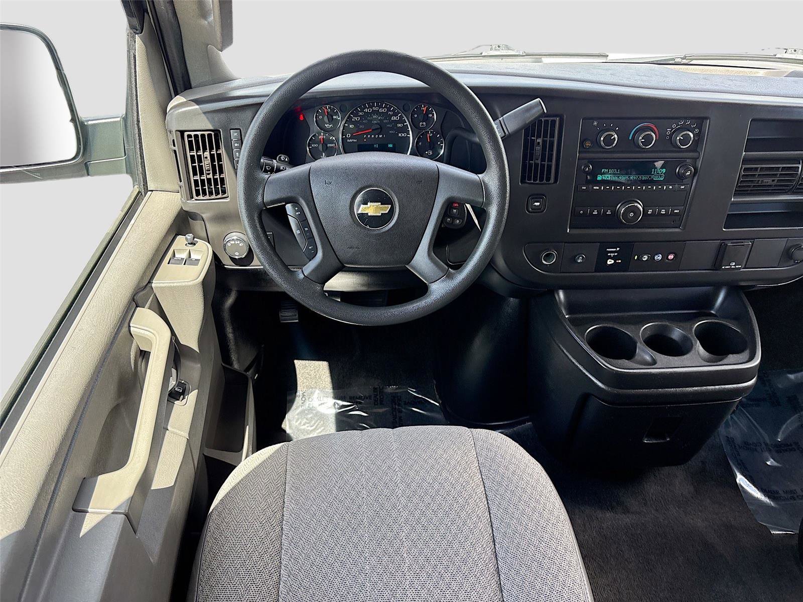 Used 2018 Chevrolet Express 3500 LT w/ LT Preferred Equipment Group image 20