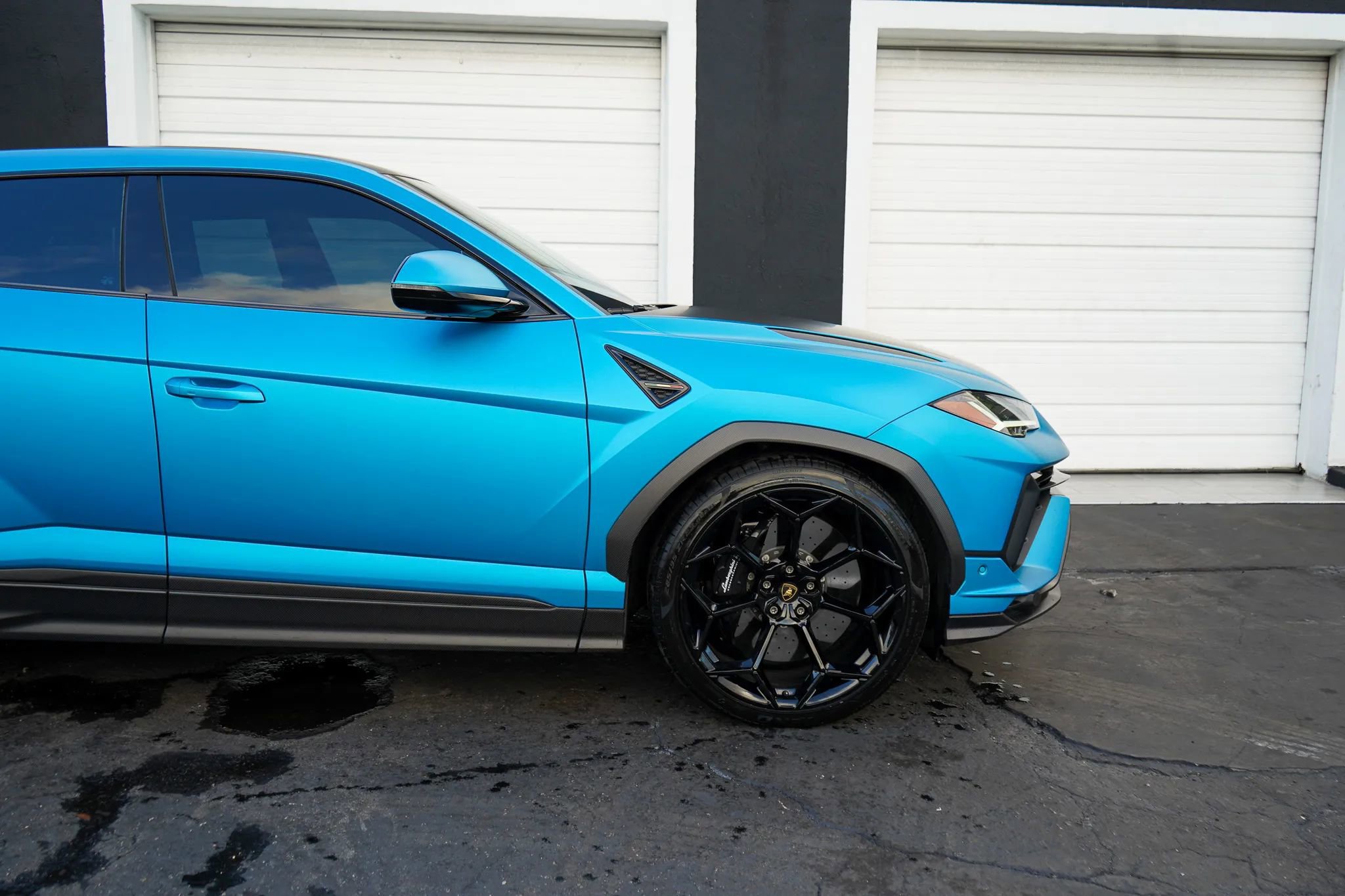 Used 2024 Lamborghini Urus Performante AWD/4WD image 5