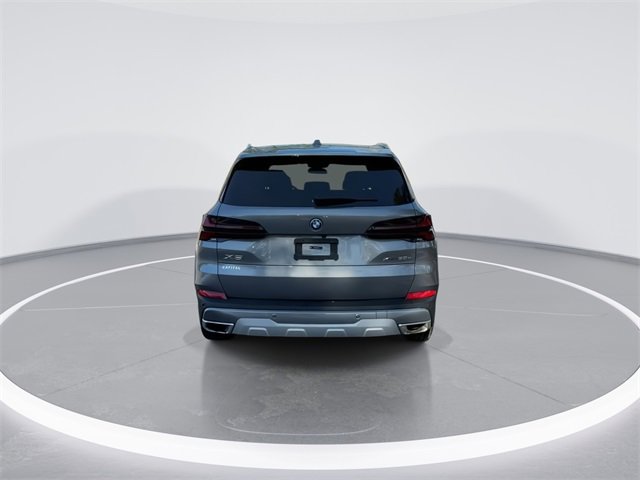 Used 2025 BMW X5 xDrive50e image 7