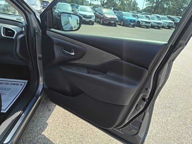 Used 2018 Nissan Murano Platinum w/ Cargo Package image 18