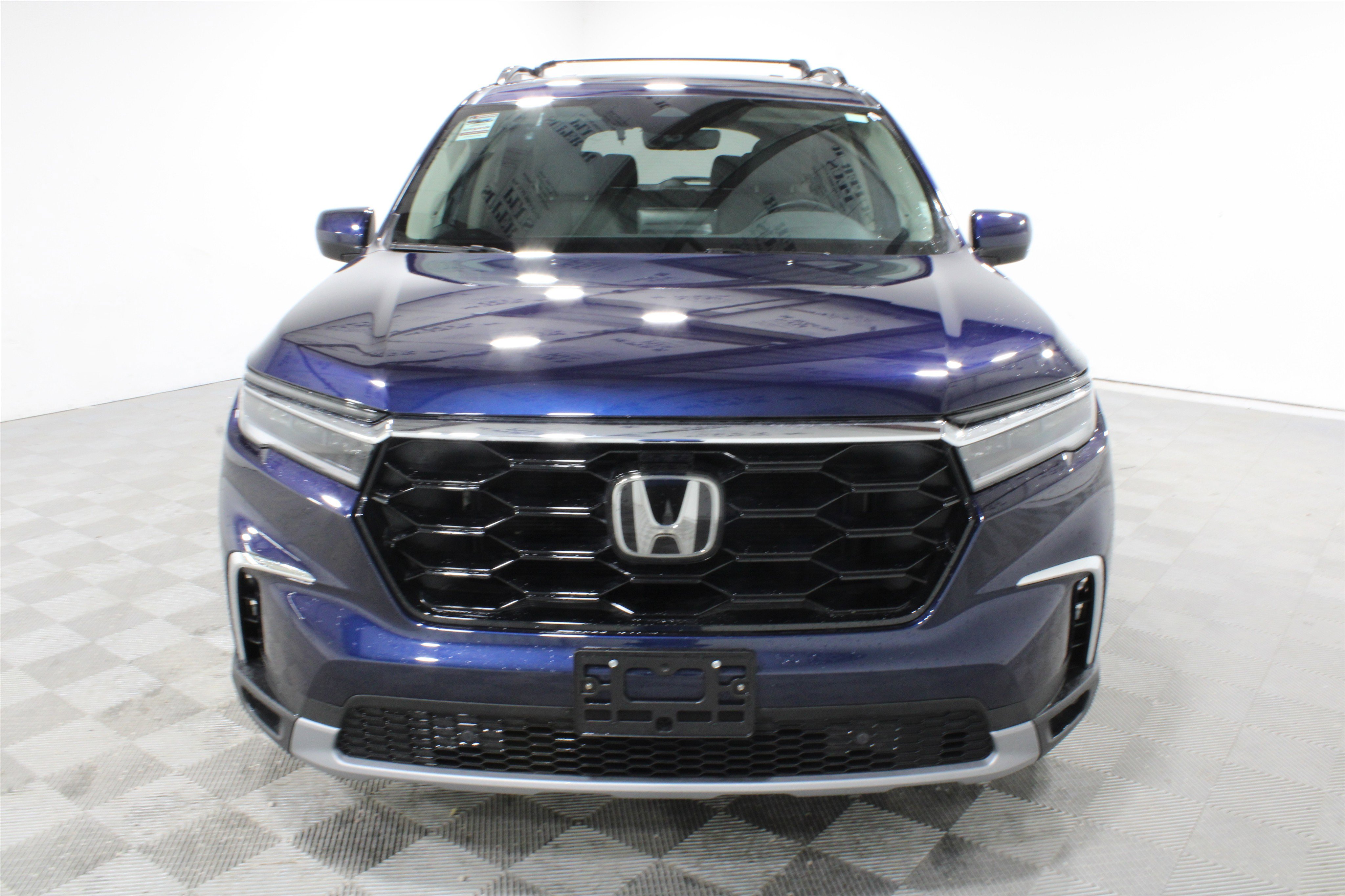 Used 2025 Honda Pilot Touring image 35