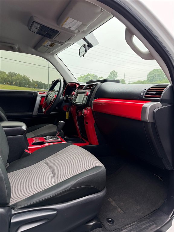 Used 2019 Toyota 4Runner SR5 RWD image 20