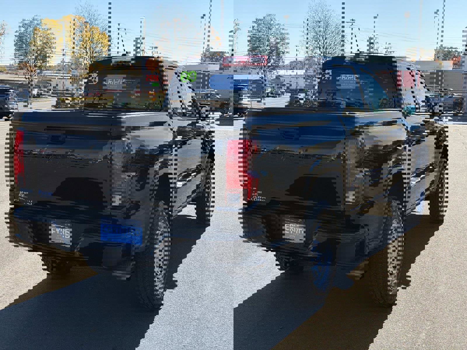 Certified 2024 Chevrolet Colorado W/T image 19