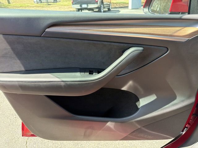 Used 2023 Tesla Model Y Long Range image 20