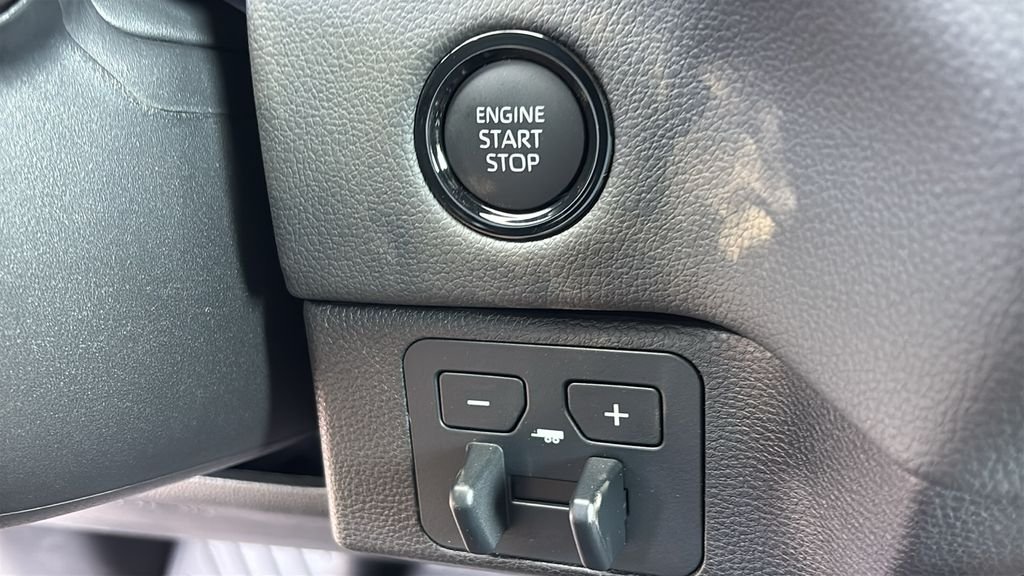 New 2026 Toyota Tundra Limited AWD/4WD image 15