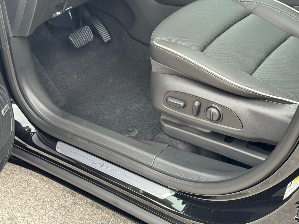 New 2026 Buick Encore GX Avenir w/ Avenir Convenience Package image 19