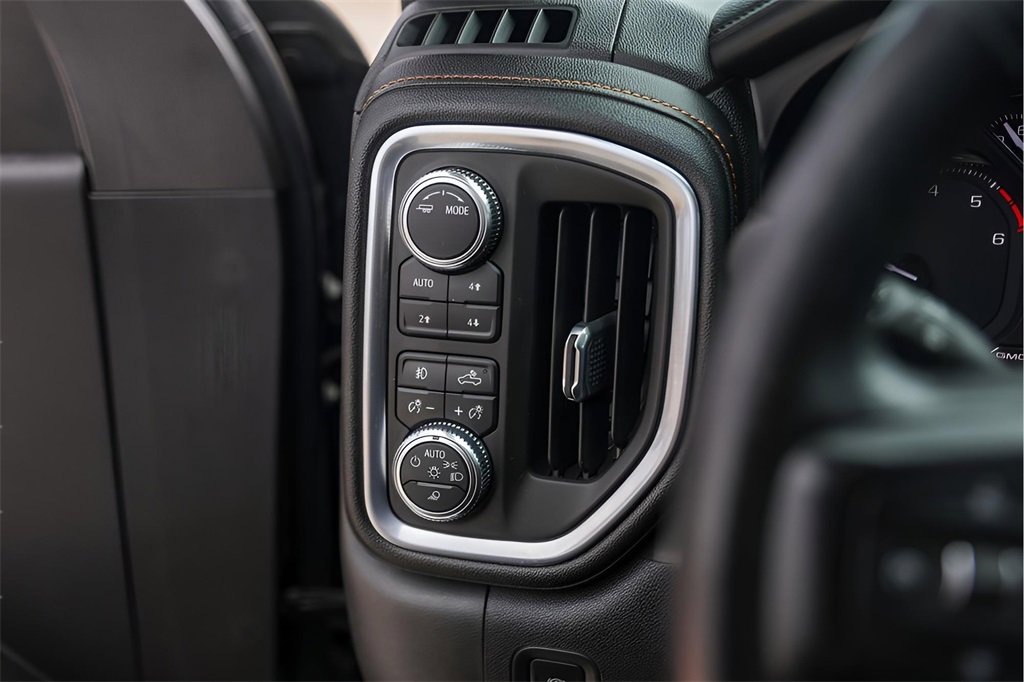 Used 2021 GMC Sierra 1500 AT4 w/ AT4 Preferred Package image 17