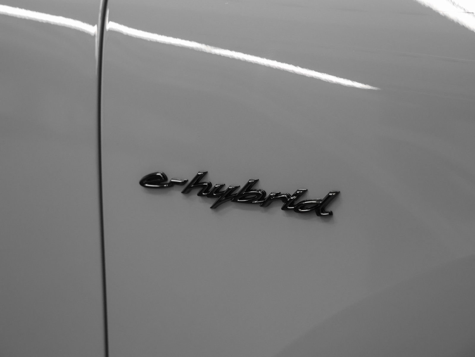 New 2026 Porsche Cayenne E-Hybrid Coupe AWD/4WD image 14