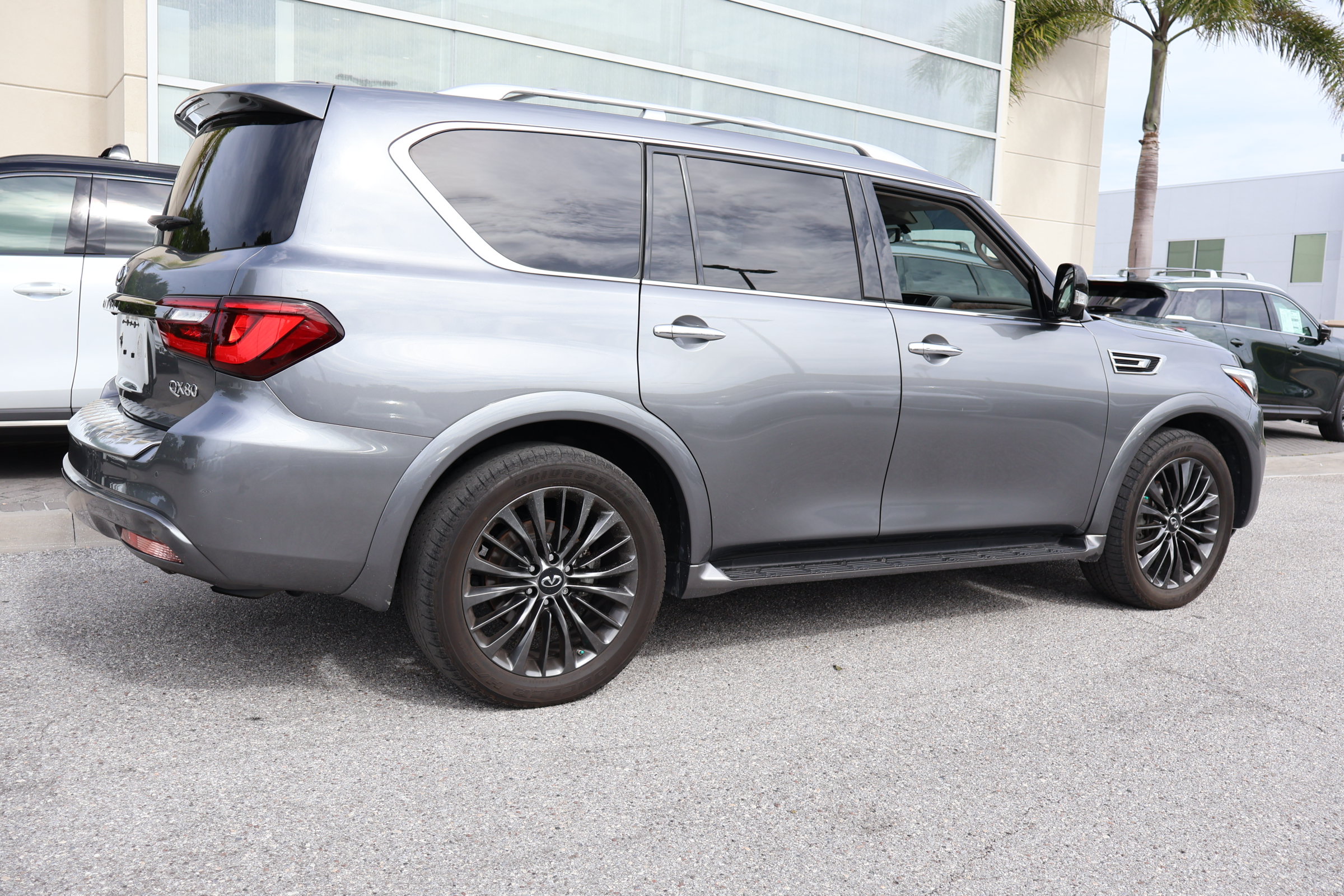 Certified 2021 INFINITI QX80 Premium Select w/ Cargo Package RWD image 9