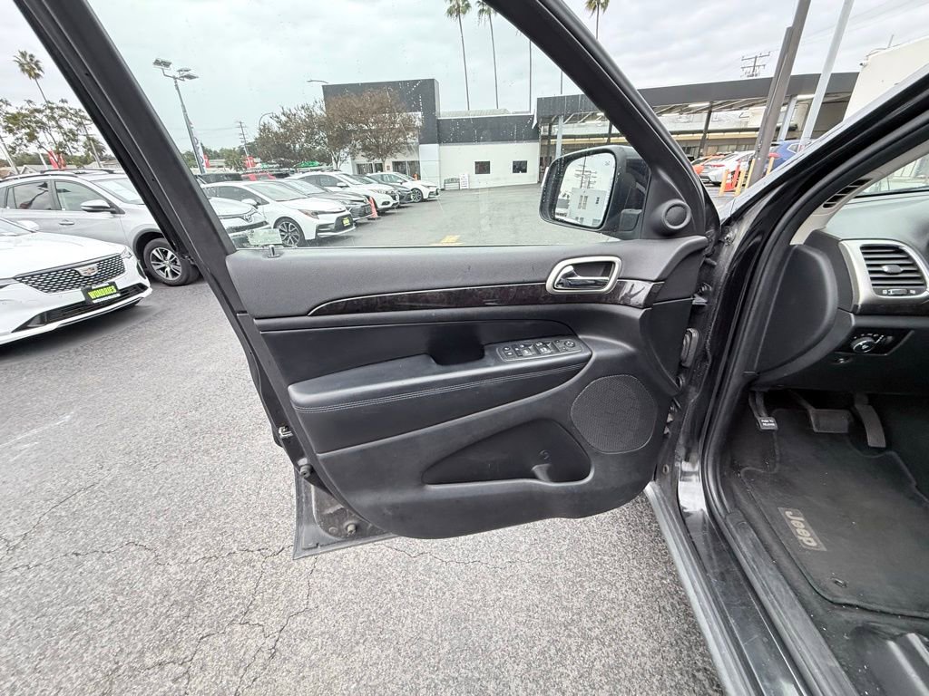 Used 2012 Jeep Grand Cherokee Laredo image 11