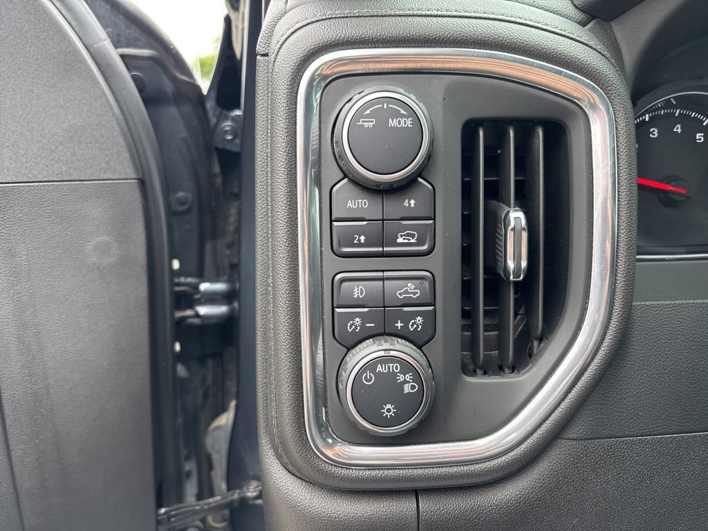 Used 2022 Chevrolet Silverado 1500 RST w/ True North Edition Plus AWD/4WD image 5