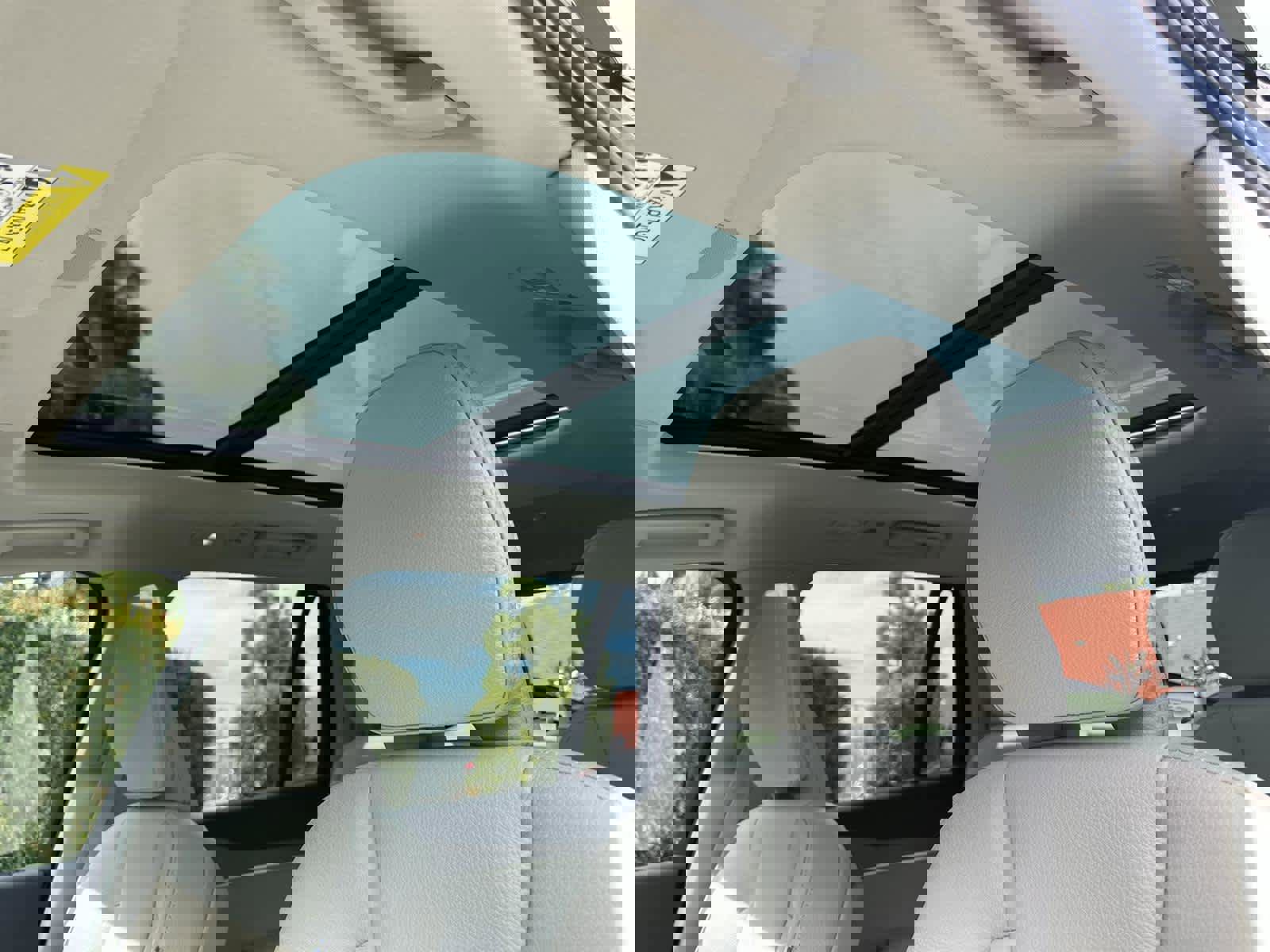 Used 2023 Volvo XC90 T8 Plus image 30