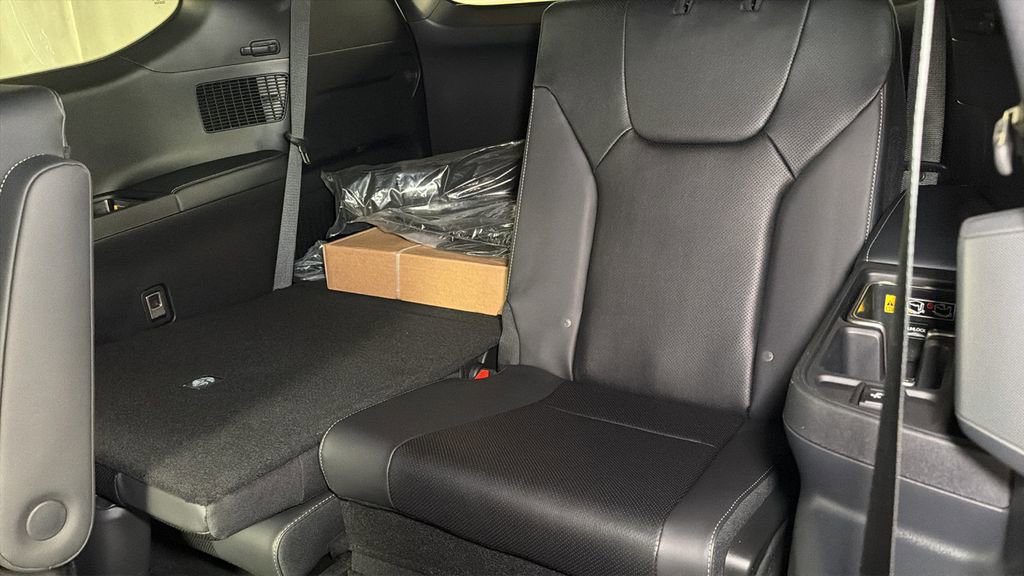 New 2026 Lexus TX 500h AWD w/ Technology Package image 13