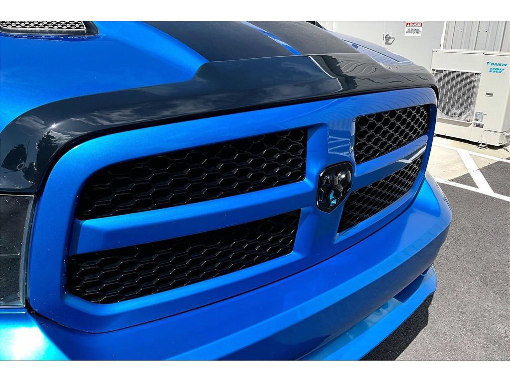 Used 2019 RAM 1500 Express w/ Hydro Blue Sport Package AWD/4WD image 29