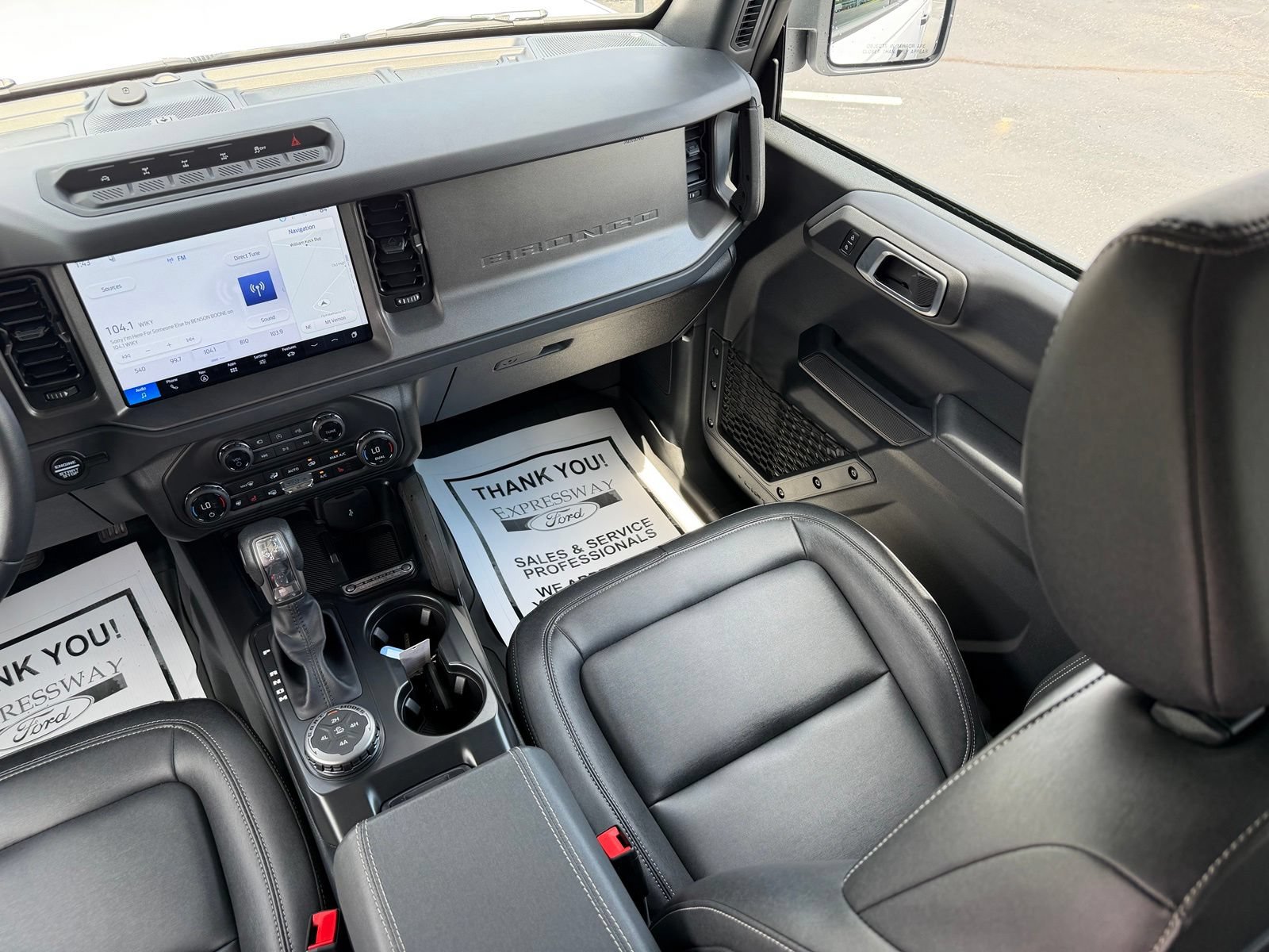 Used 2026 Ford Bronco Badlands AWD/4WD image 14