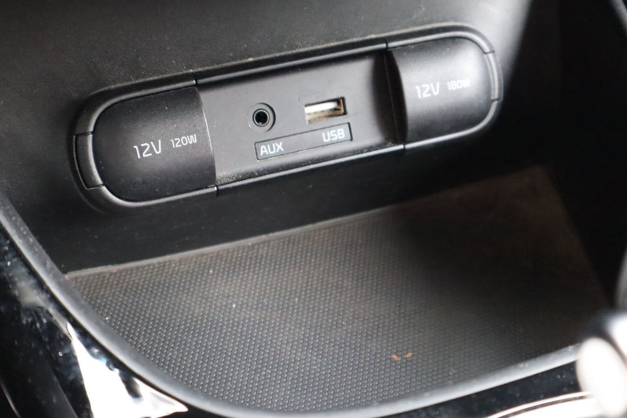 Used 2018 Kia Soul ! w/ Tech Package FWD image 26