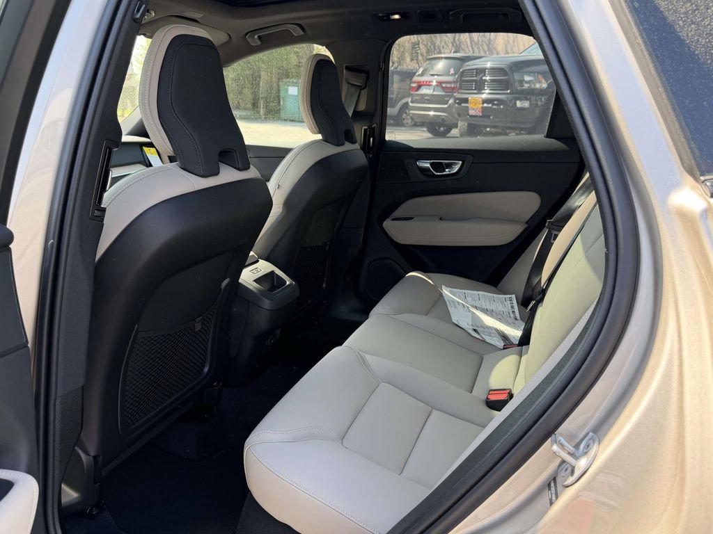 New 2026 Volvo XC60 B5 Plus w/ Climate Package AWD/4WD image 14