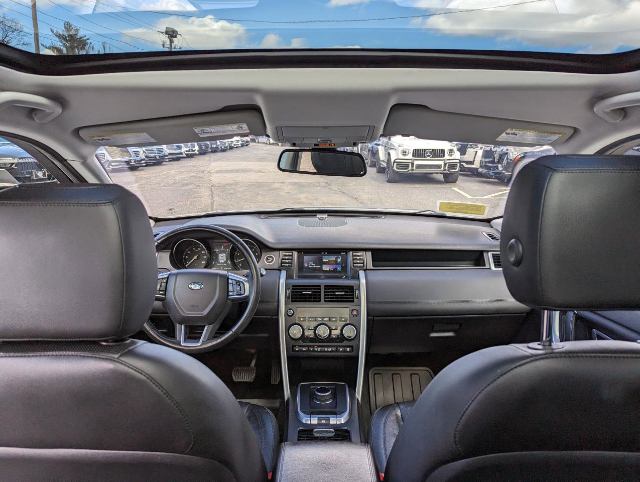 Used 2017 Land Rover Discovery Sport HSE image 40