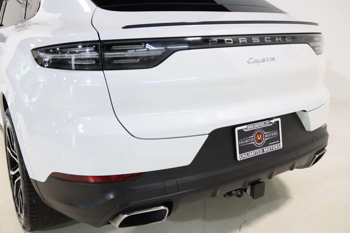 Used 2023 Porsche Cayenne Coupe w/ Towing Package w/o Tow Ball AWD/4WD image 74