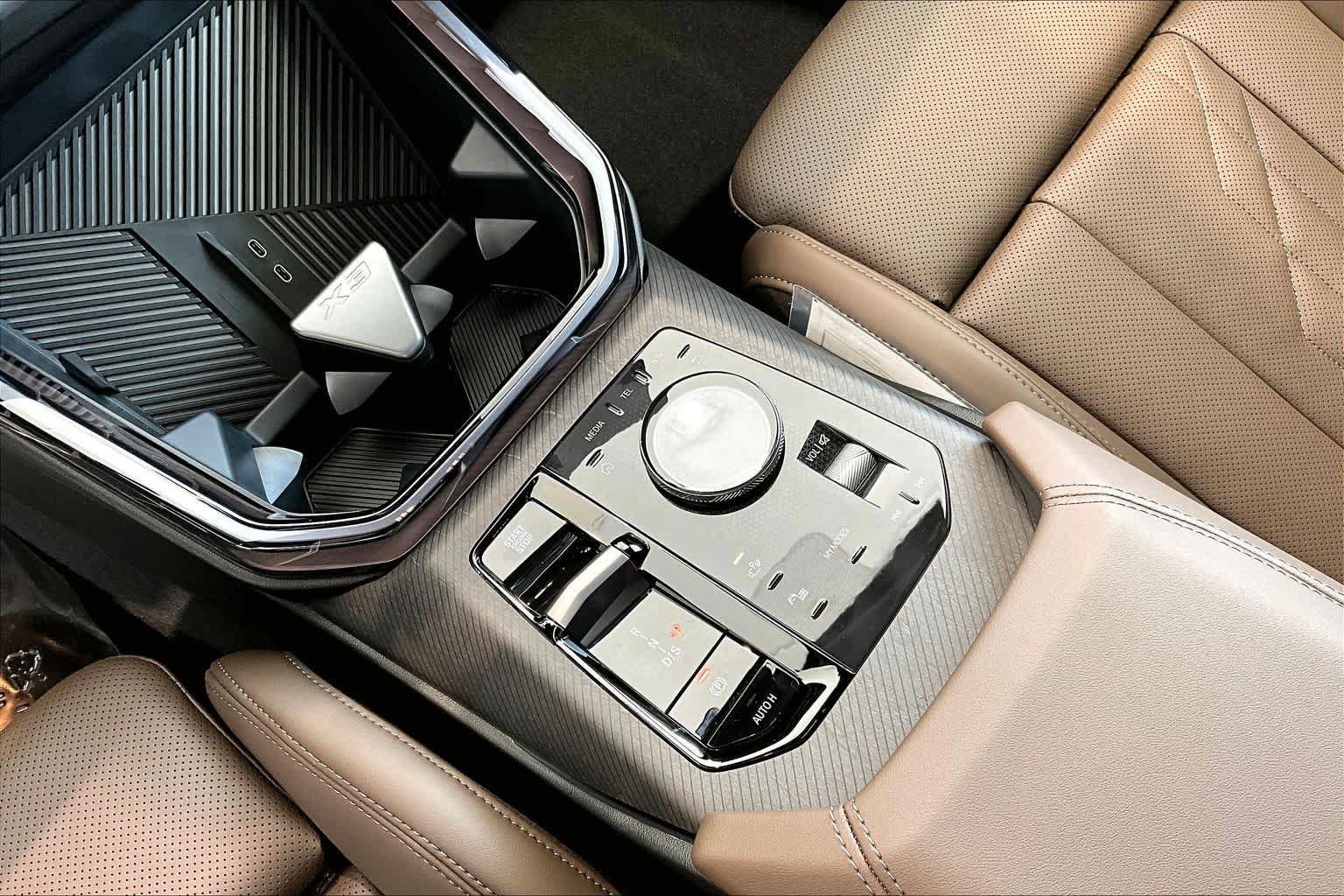 New 2026 BMW X3 xDrive30i w/ Premium Package AWD/4WD image 8