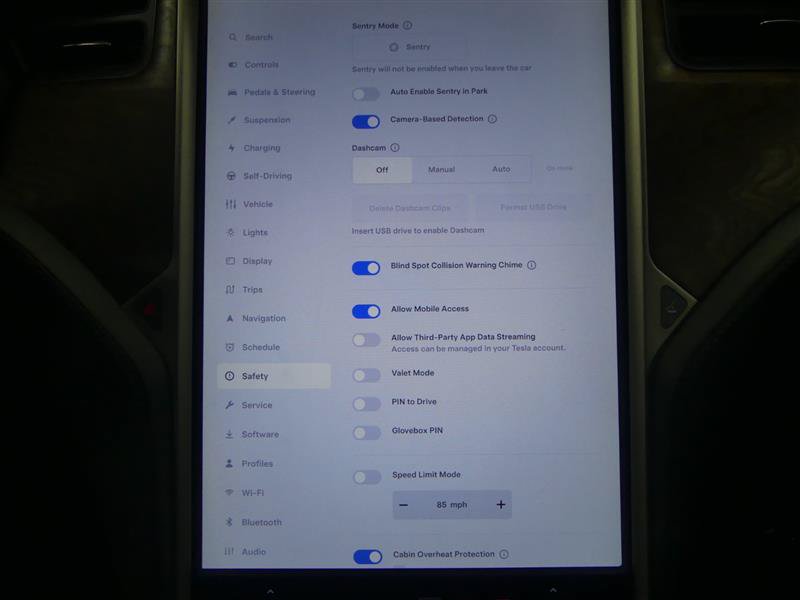 Used 2018 Tesla Model S 100D AWD/4WD image 14