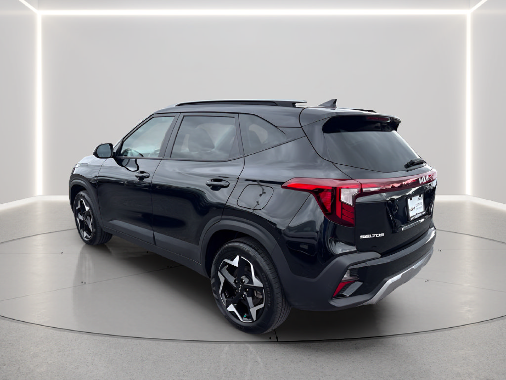 Certified 2025 Kia Seltos S AWD/4WD image 9