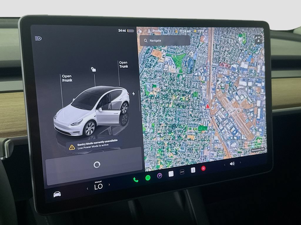 Used 2024 Tesla Model Y Long Range AWD/4WD image 13