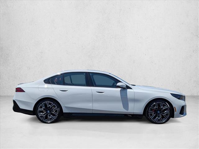 Used 2025 BMW i5 xDrive40 w/ M Sport Package AWD/4WD image 4