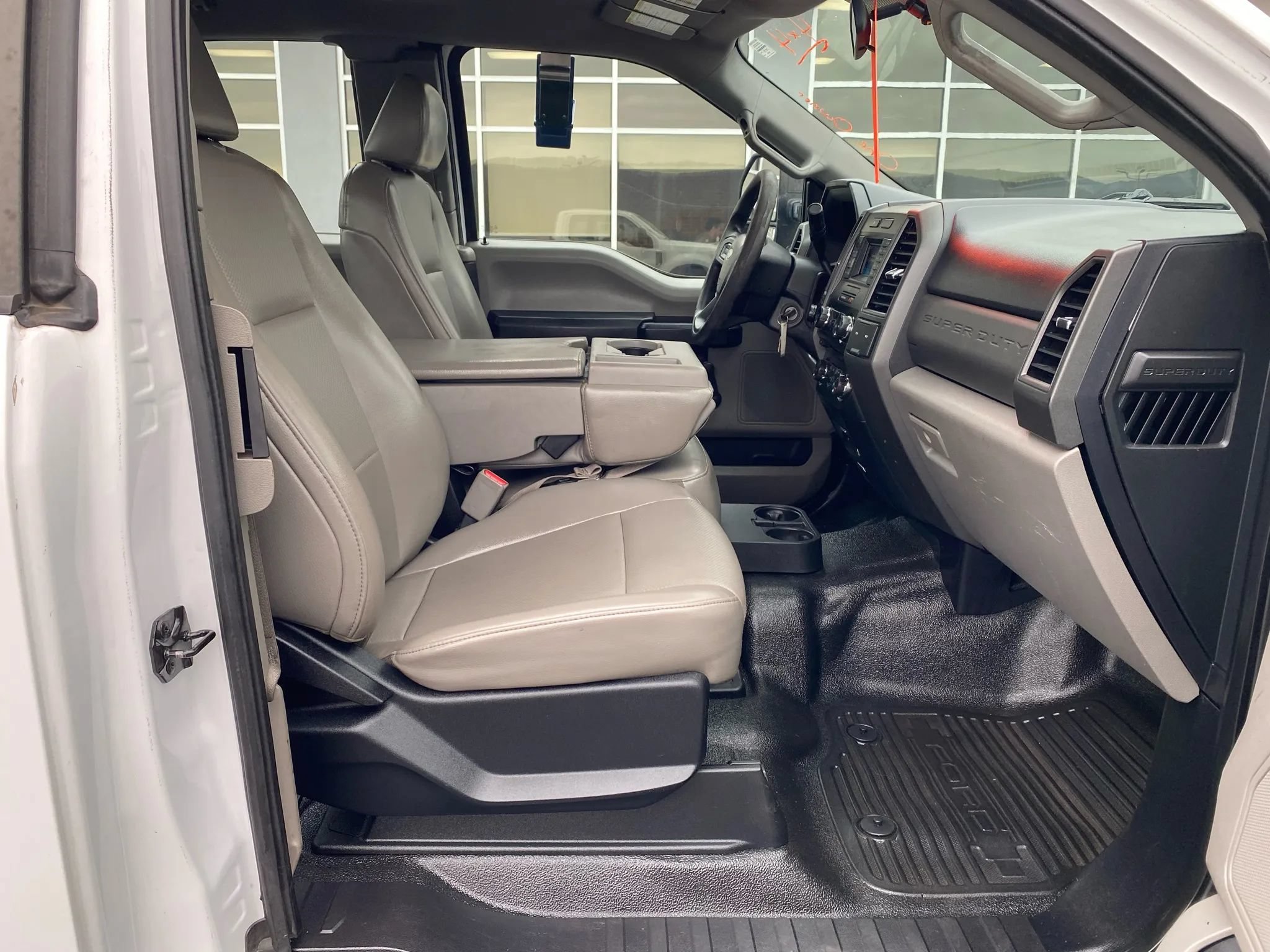 Used 2017 Ford F250 XL AWD/4WD image 23