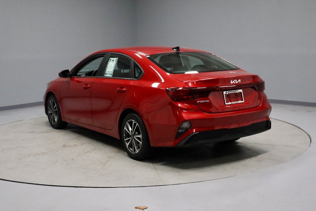 Used 2023 Kia Forte LXS w/ LXS Technology Package image 9