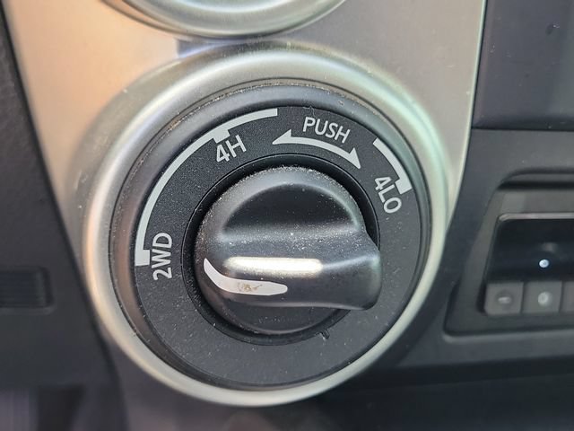 Used 2021 Nissan Titan SV w/ SV Convenience Package AWD/4WD image 30