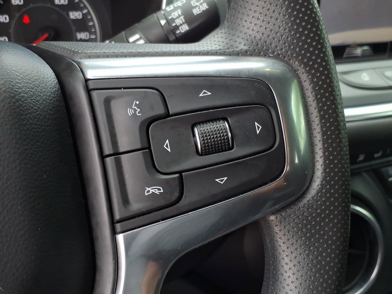 Used 2022 Chevrolet Blazer LT FWD image 32