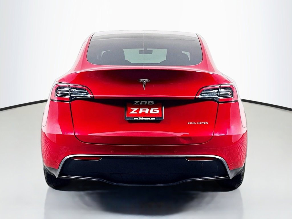 Used 2021 Tesla Model Y Long Range image 4