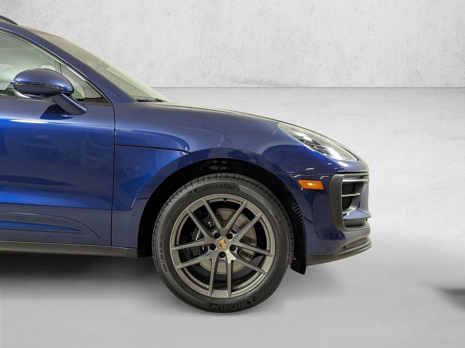 Certified 2023 Porsche Macan S AWD/4WD image 11