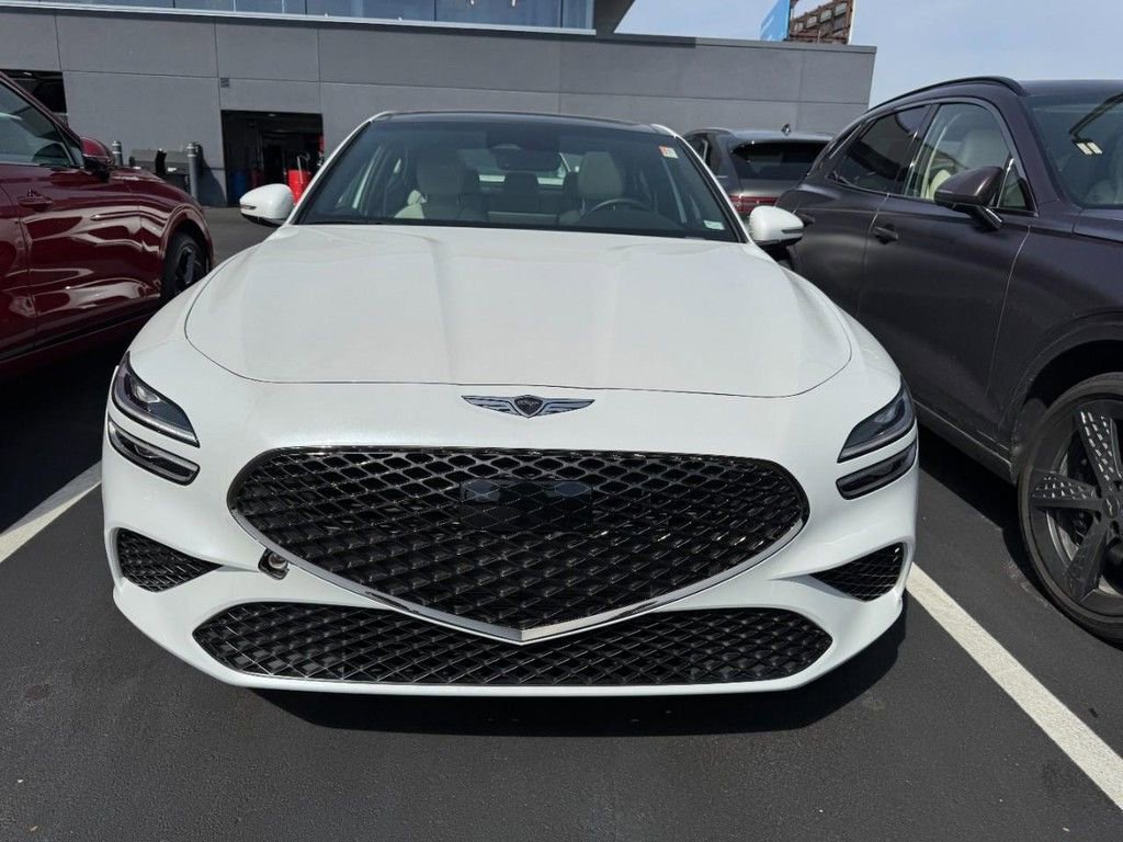 Used 2025 Genesis G70 2.5T w/ Sport Prestige Package image 2