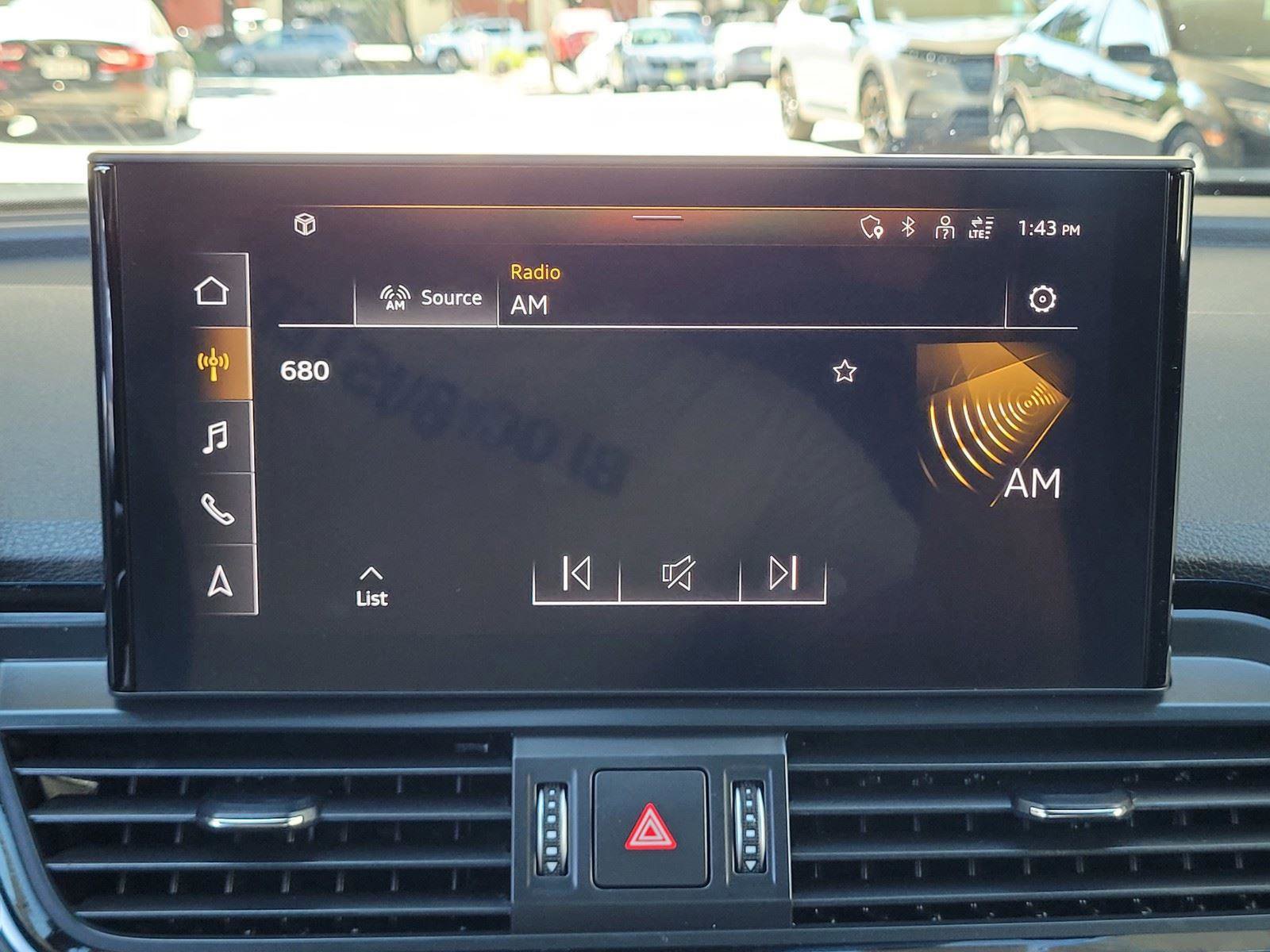 Used 2021 Audi Q5 e Prestige w/ Prestige Package image 26