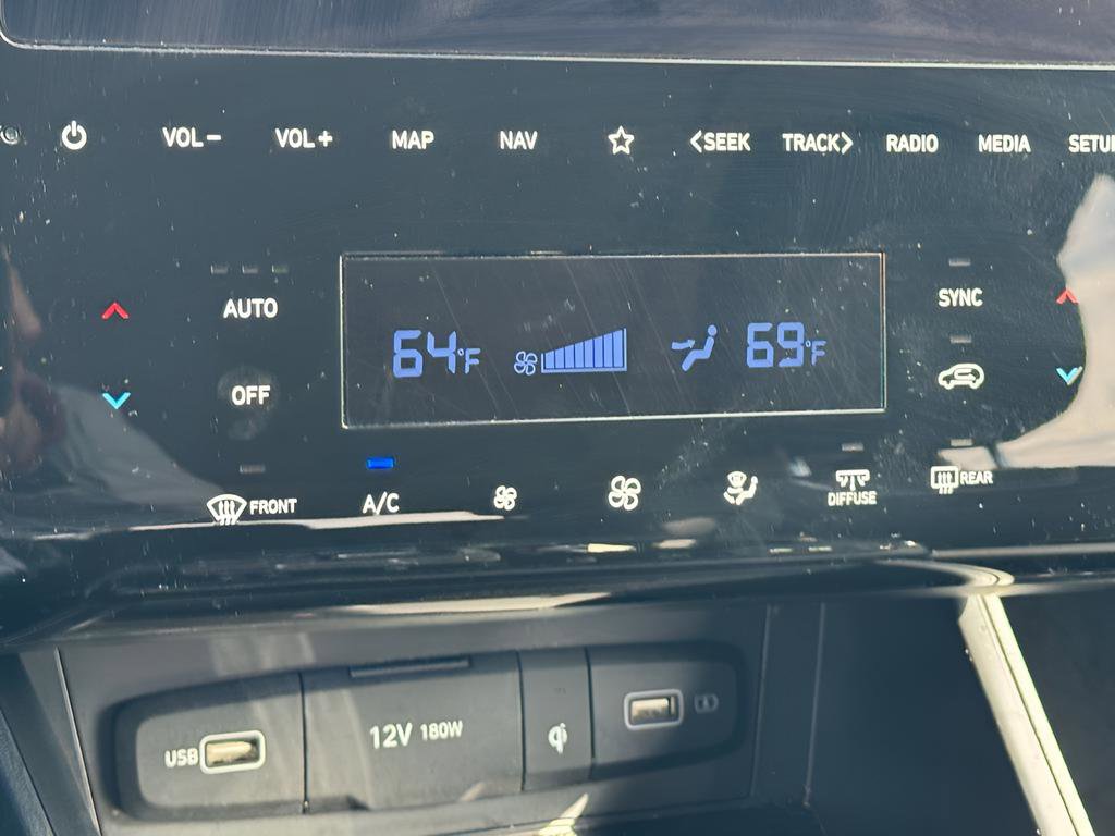 Certified 2024 Hyundai Tucson Limited AWD/4WD image 26