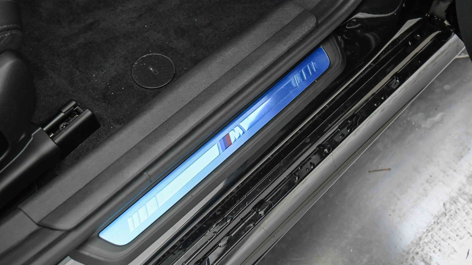 New 2026 BMW 330i Sedan w/ M Sport Package image 17