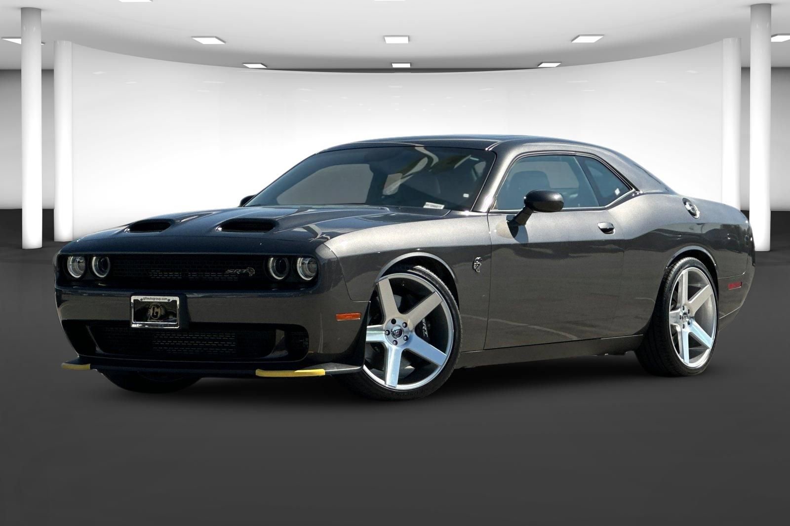 Used 2022 Dodge Challenger SRT Hellcat Redeye RWD image 2