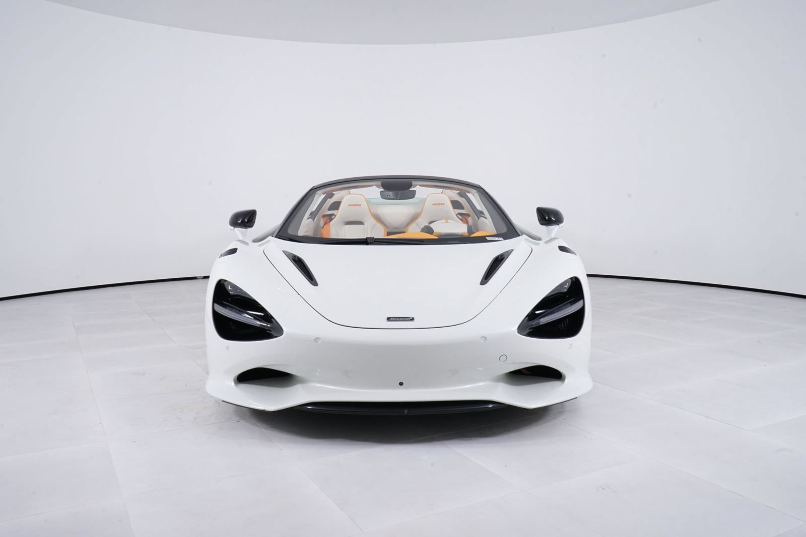 Used 2024 McLaren 750S Spider RWD image 10