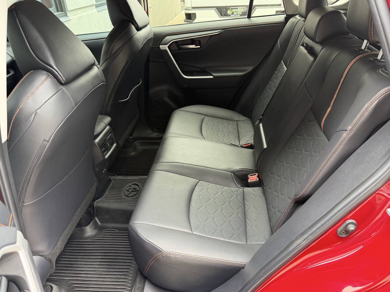 Used 2022 Toyota RAV4 Adventure AWD/4WD image 19