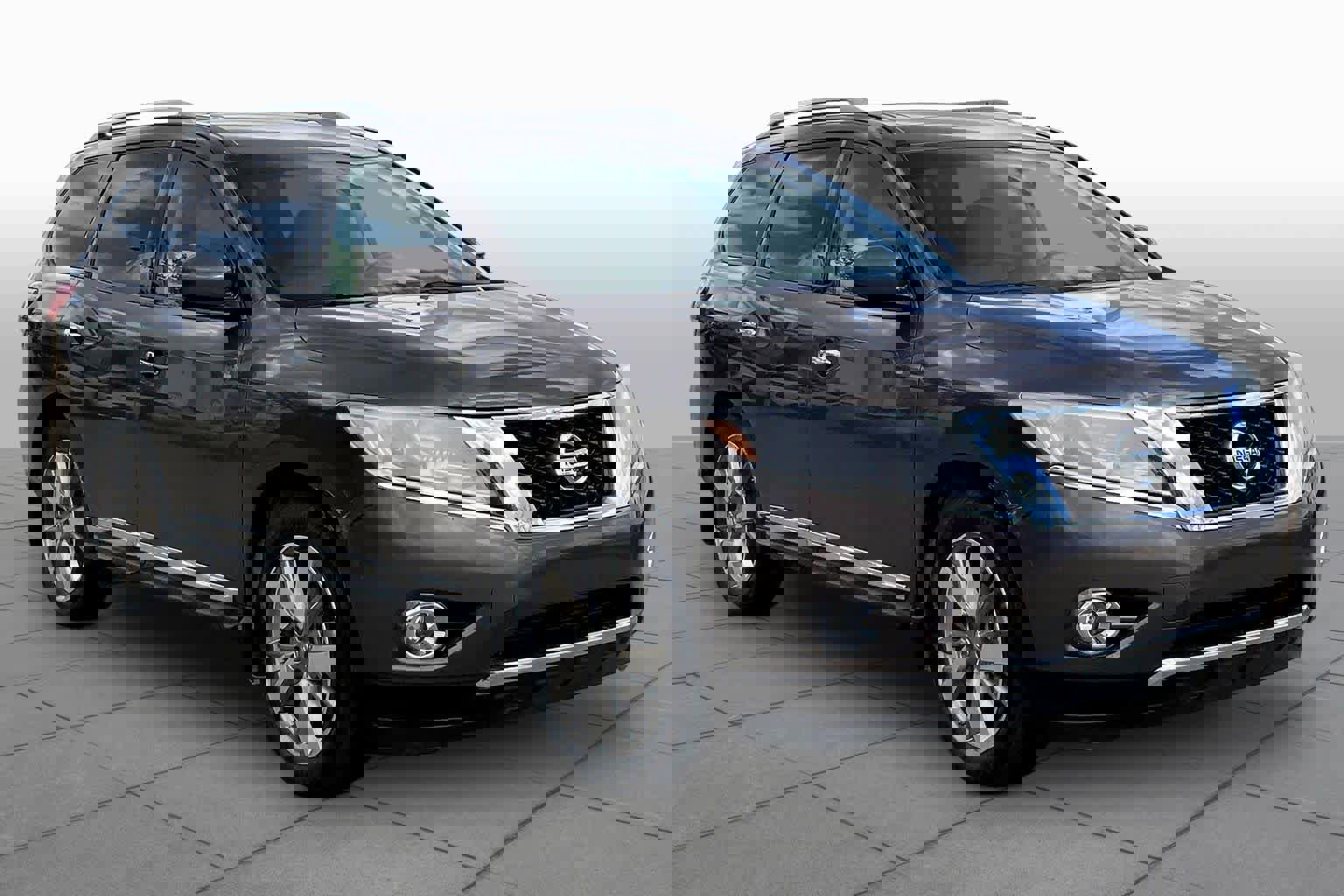 Used 2016 Nissan Pathfinder Platinum image 2