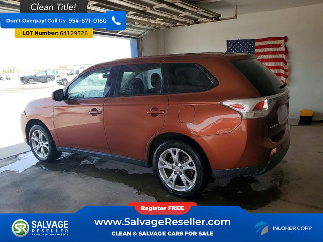 Used 2014 Mitsubishi Outlander SE FWD image 3