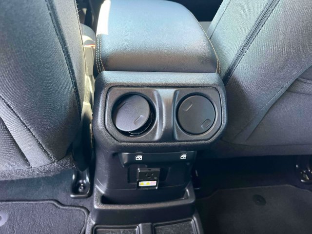Used 2024 Jeep Wrangler Unlimited Sahara AWD/4WD image 26