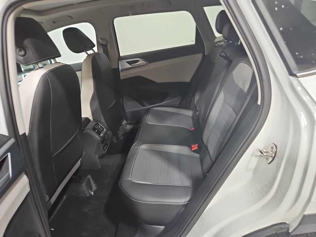 New 2026 Volkswagen Taos SE AWD/4WD image 22