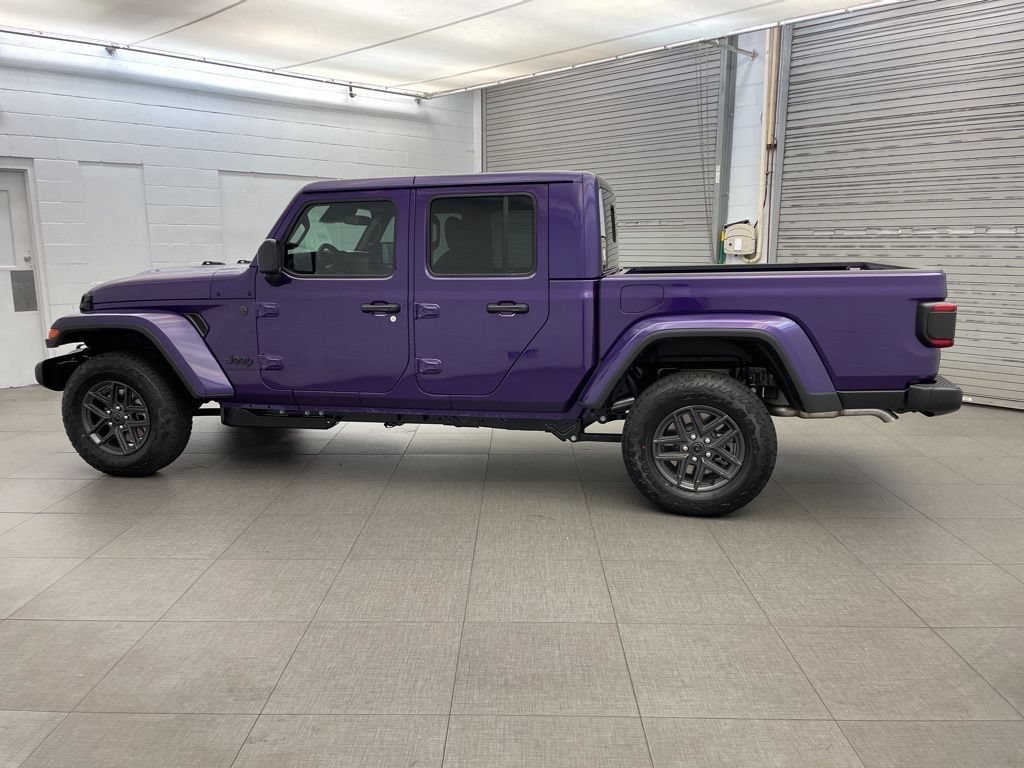 New 2026 Jeep Gladiator Sport AWD/4WD image 5