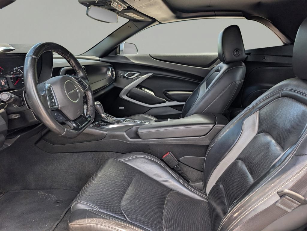 Used 2019 Chevrolet Camaro LT w/ RS Package RWD image 18