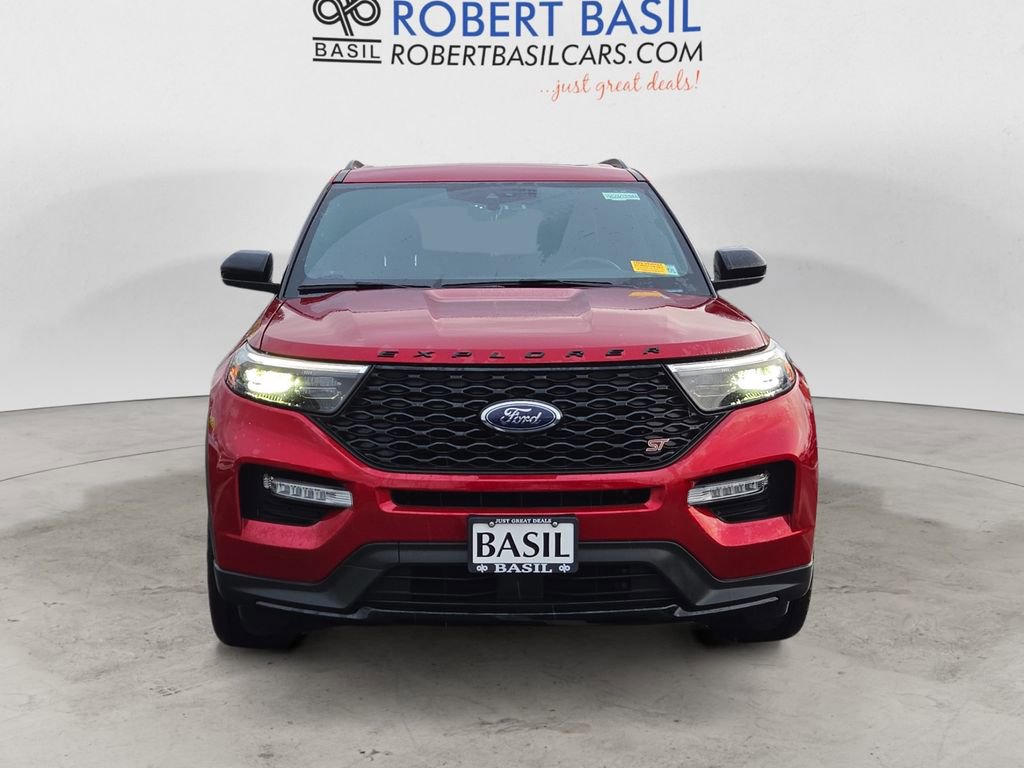 Used 2022 Ford Explorer ST w/ ST Street Pack image 8